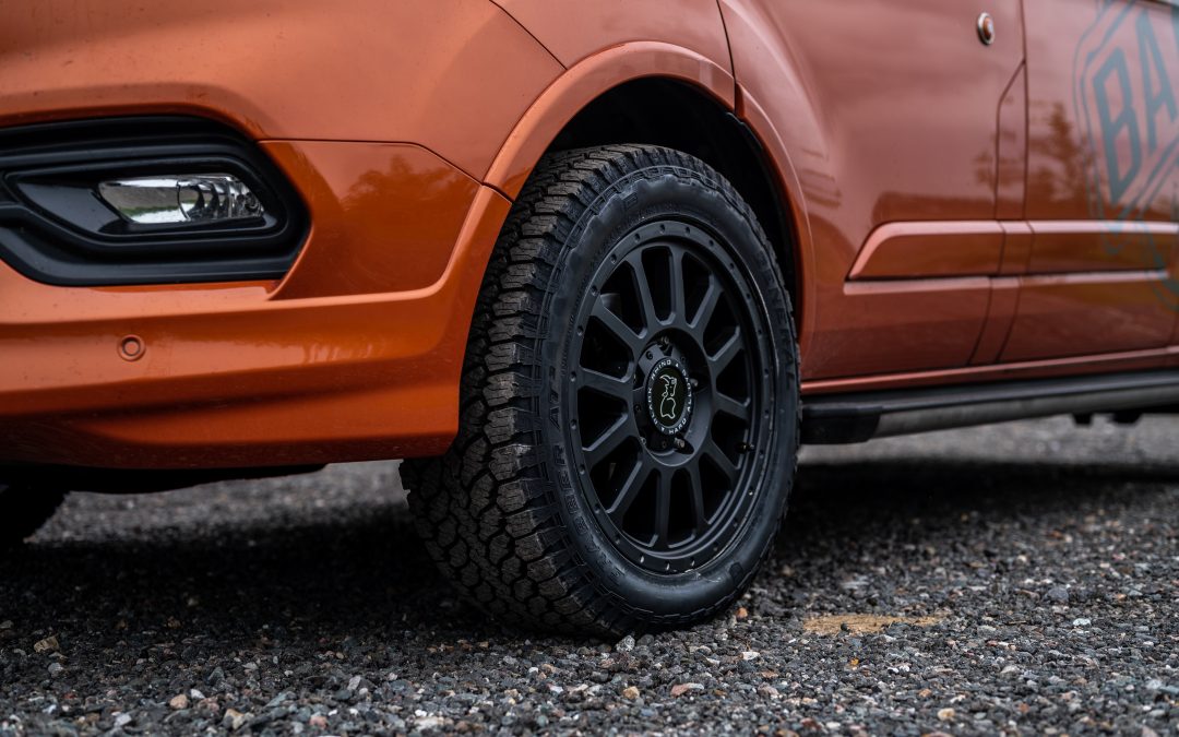 Neue Felgen und Spaccer am Ford Transit